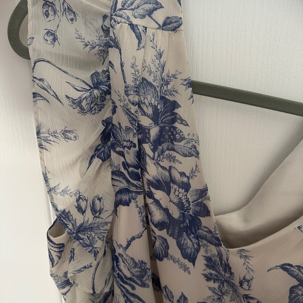 Express Blue and Cream Floral Midi Dress - Picture 5 of 8